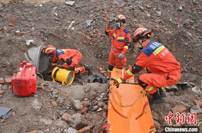 长春消防开展地震救援演练__财经头条