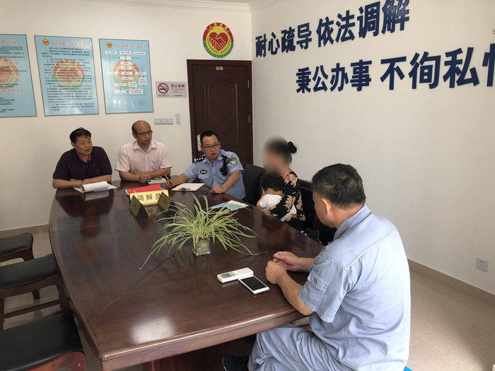 金山延伸三所联动至村居有效化解基层矛盾纠纷