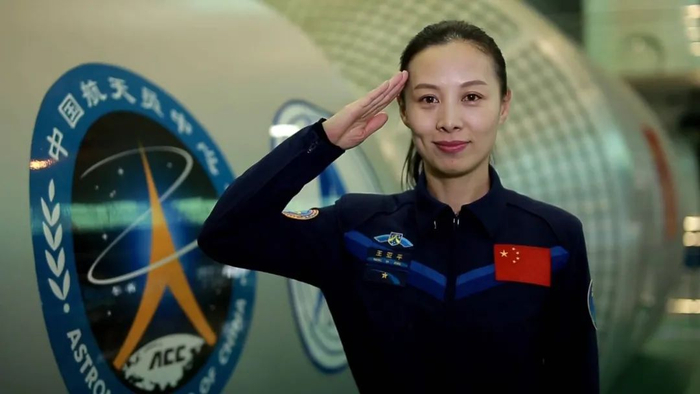 中国女航天员是非常受欢迎的,在中国空间站上,女航天员刘洋和王亚平