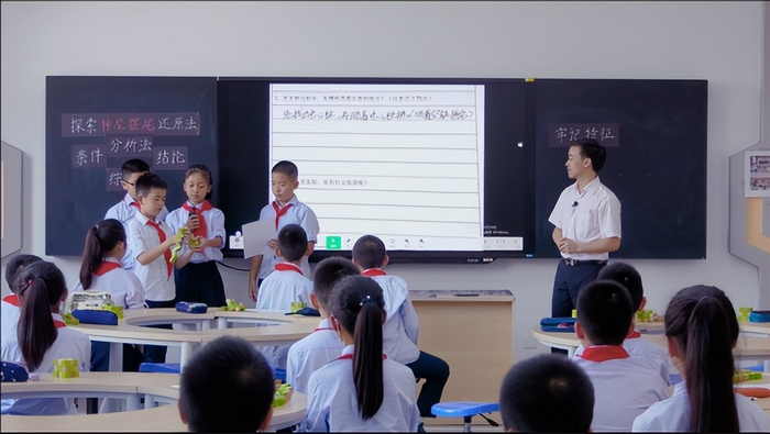 海纳众智日夜勤成都海滨小学老师功成有数列精品