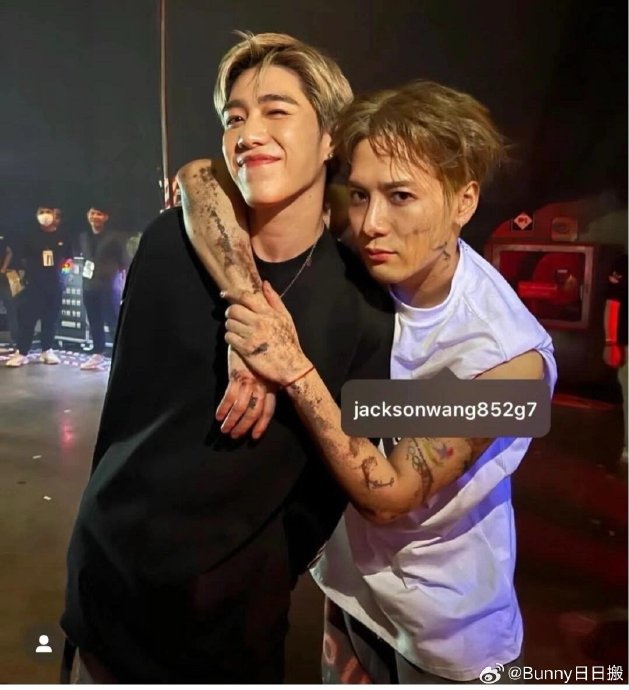 世界就是一个巨大的王嘉尔朋友圈 全球就是王嘉尔的朋友圈|王嘉尔