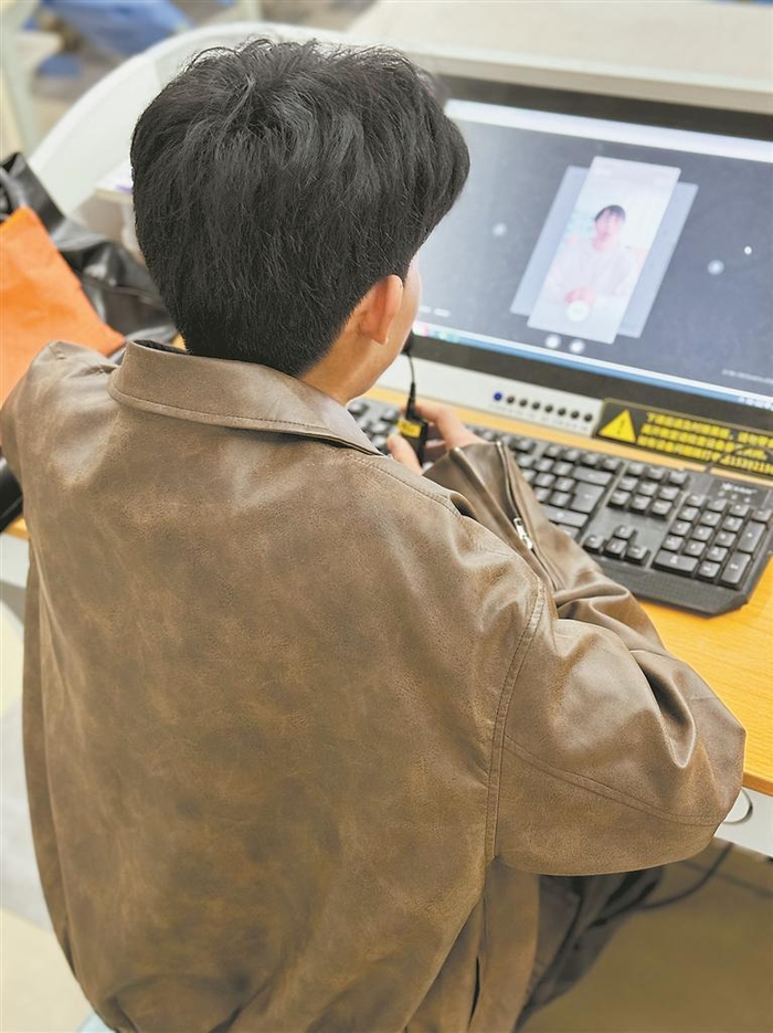 毕业生与ai面试官狭路相逢