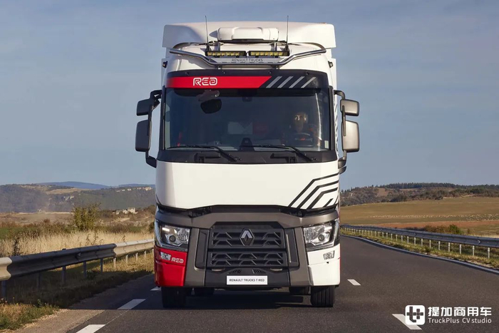 让二手车恢复新生带你看雷诺卡车官方翻新推出的tred牵引车还是限定版
