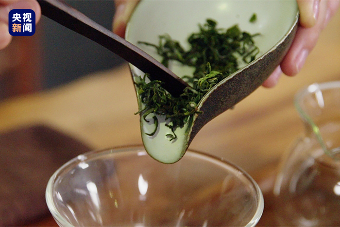 △卷曲日照绿茶