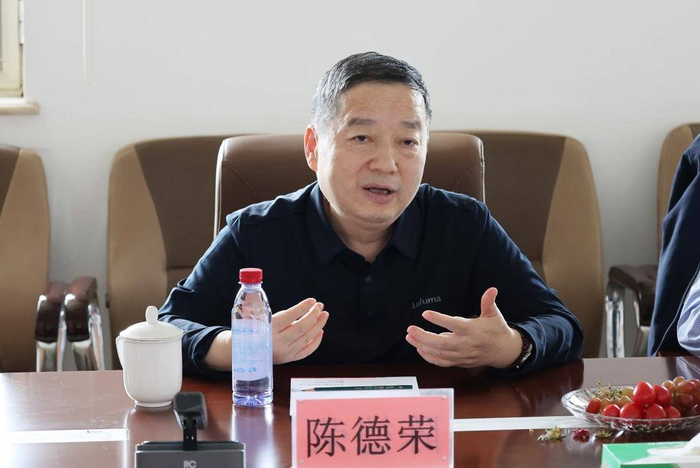 4月14日,北京科技大学教授,中国宝武集团原董事长陈德荣一行到集团