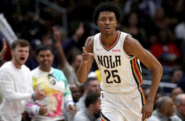 墨菲谈到了明天的比赛:"这里是nba,我们每隔一天都要比赛,在nba打球总