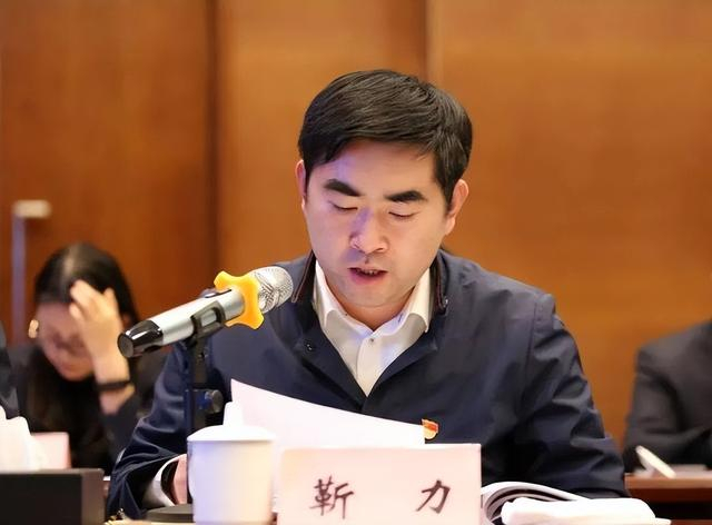 2008年移动互联网方兴未艾,在四万亿计划加持下,土