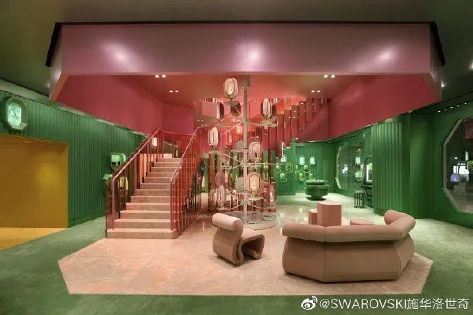 施华洛世奇亚洲首家全新设计旗舰店落户上海。（图/微博@SWAROVSKI施华洛世奇）