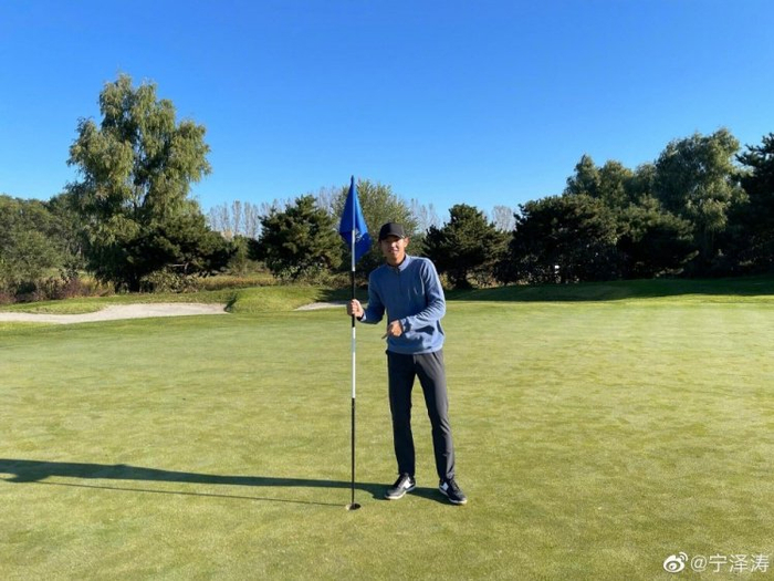 游泳名将宁泽涛将持外卡参加高尔夫中国公开赛|游泳|宁泽涛|高尔夫