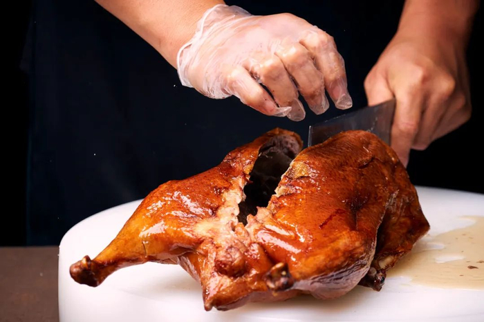 结束三年连亏,全聚德喘了口气|全聚德|净利润_新浪新闻