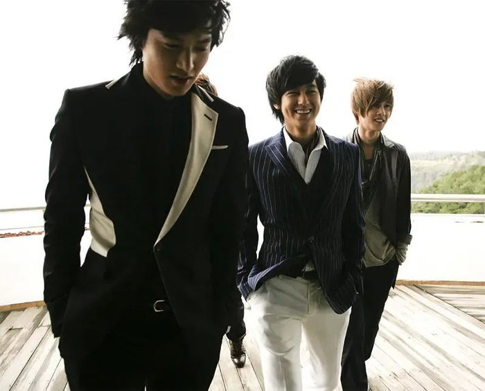 你看着长大的顶流花美男如今变得面目全非了