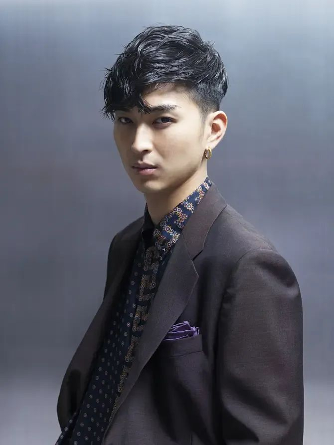 你看着长大的顶流花美男如今变得面目全非了