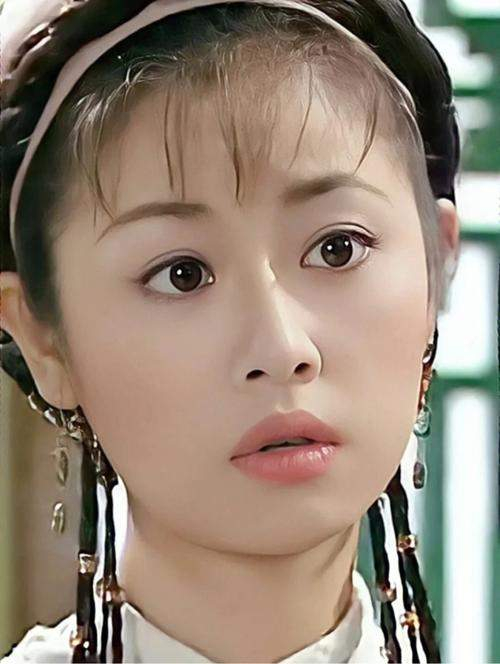 林心如原生相机怼脸照曝光,粉丝哇一声叫出来:48岁对她只是数字