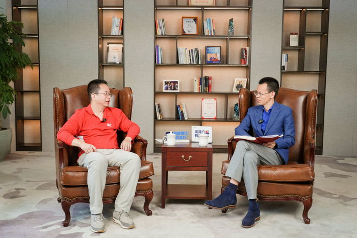 周鸿祎做客《格隆博士会客厅》,总结"商战"的三条策略|周鸿祎|商战