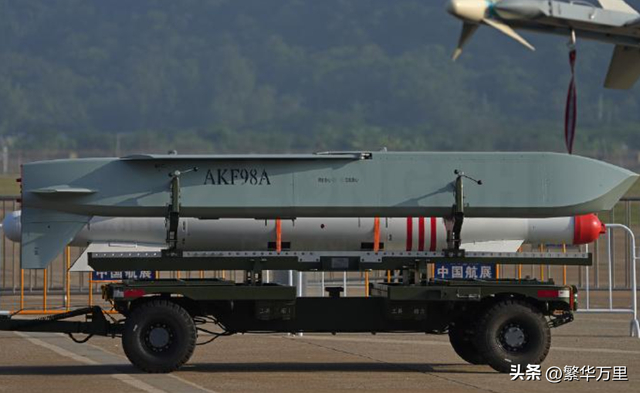 歼轰7战机,挂载大型电子战吊舱,到底性能提升了多少倍?|歼轰7|电子战_