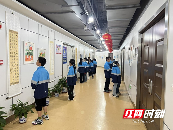 邵阳市第十二中学开展社会主义核心价值观教育实践活动