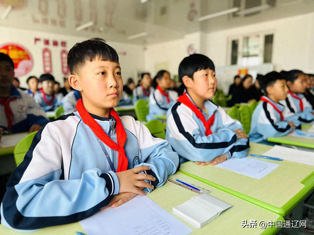 通辽市司法局开展法治副校长送法进校园活动