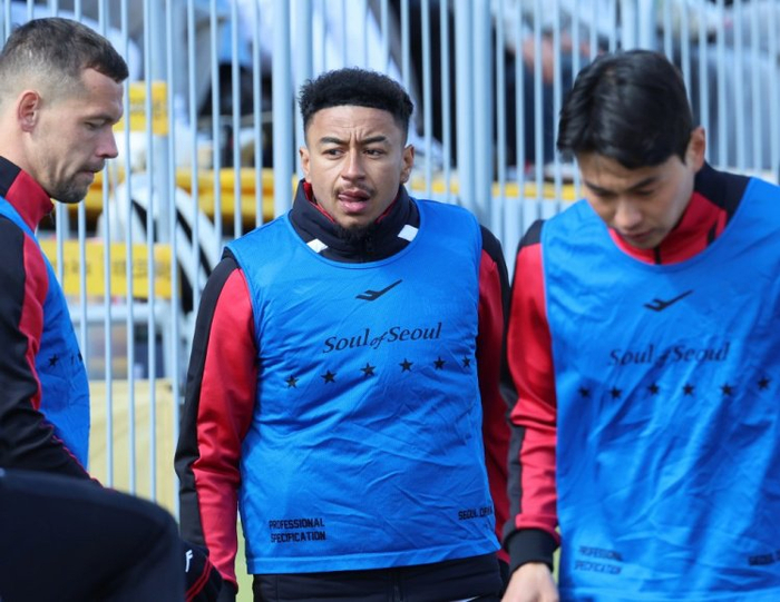 你的林皇,正在塌房,自甘堕落的林加德连k联赛都搞不定了|杰西·林加德