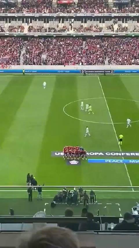 不受欢迎马丁内斯在里尔主场遭到巨大嘘声