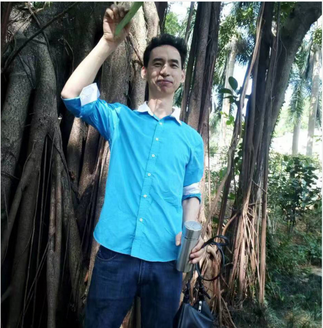 深圳市卓越心语服饰有限公司创始人陈志华