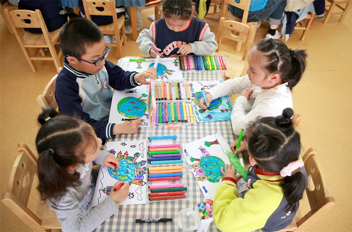 海州区新海街道:开展"呵护地球 绿色童行"活动