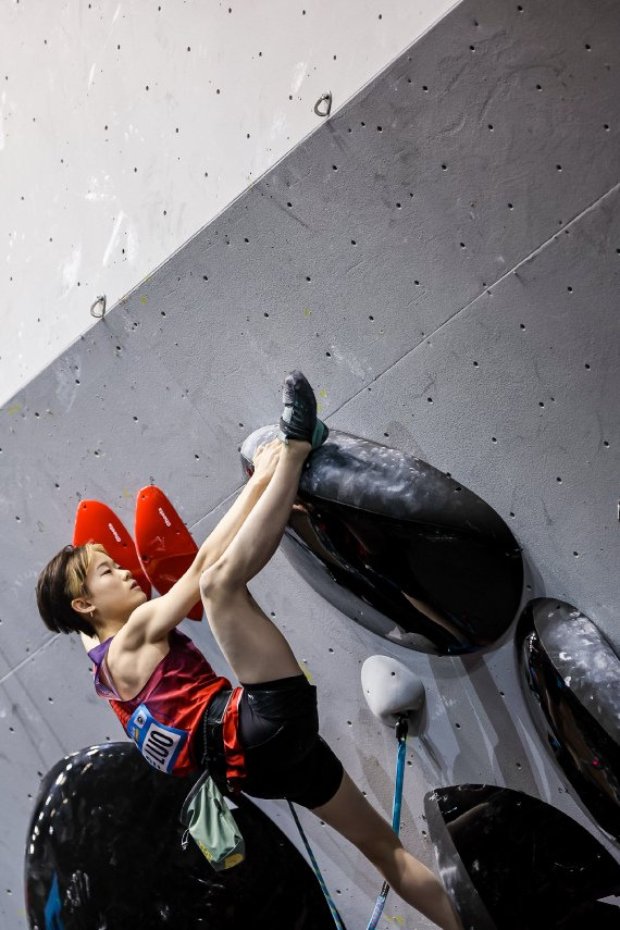 骆知鹭在比赛中。