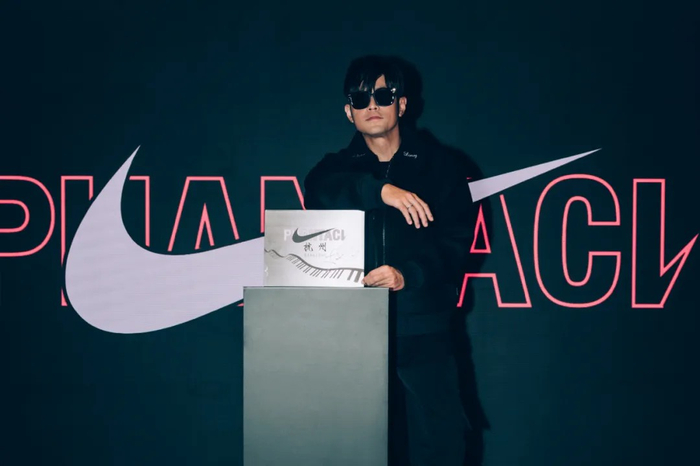 「周杰伦 x nike」联名鞋开启抽签!限时空间也来了!