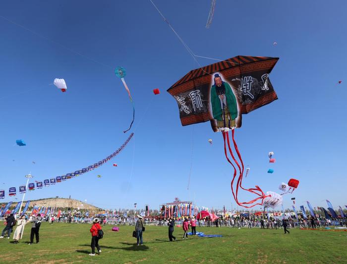 万人放飞,世界瞩目!第41届潍坊国际风筝会启幕