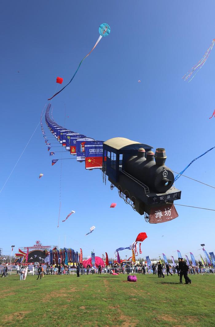 万人放飞,世界瞩目!第41届潍坊国际风筝会启幕