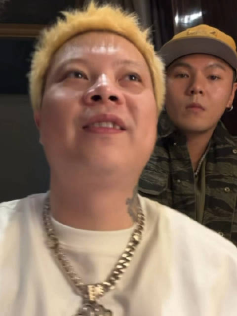 盛宇现身功夫胖直播间并回应无忧传媒