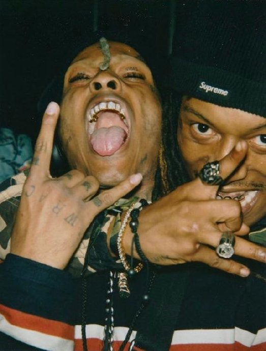 说唱歌手chris king昨天不幸去世,他是trippie redd的挚友