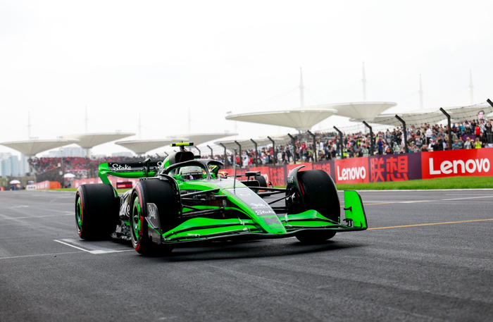 中国的赛车运动正在一路向前。