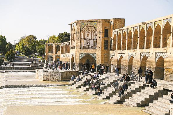 以色列伊朗或陷低烈度"报复循环"