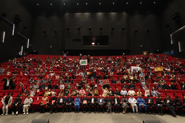 《火星使命》首映式在中国科技馆盛大启幕 赞颂航天员精神