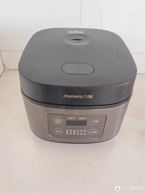 九阳电饭煲,3l容量,适合小家庭!