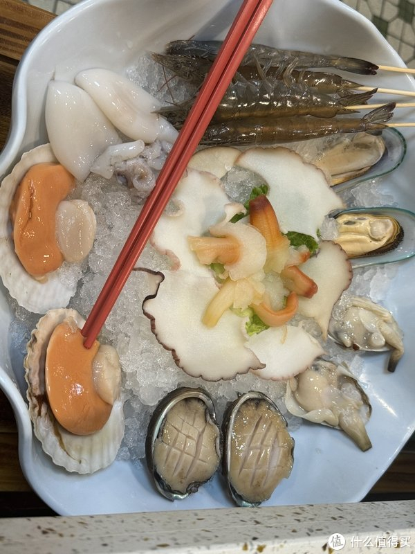 招牌醉鸡煲和海鲜拼盘,威皇广福小海鲜人均不过百