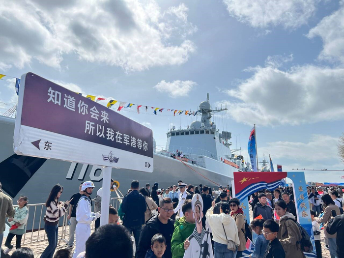 一周军评:走向"陆海空火,天网信保"的新时代