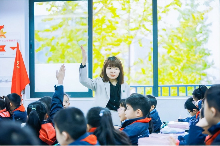 从"全科"到"全人" 成都这所学校唤醒儿童阅读的"生命自觉"