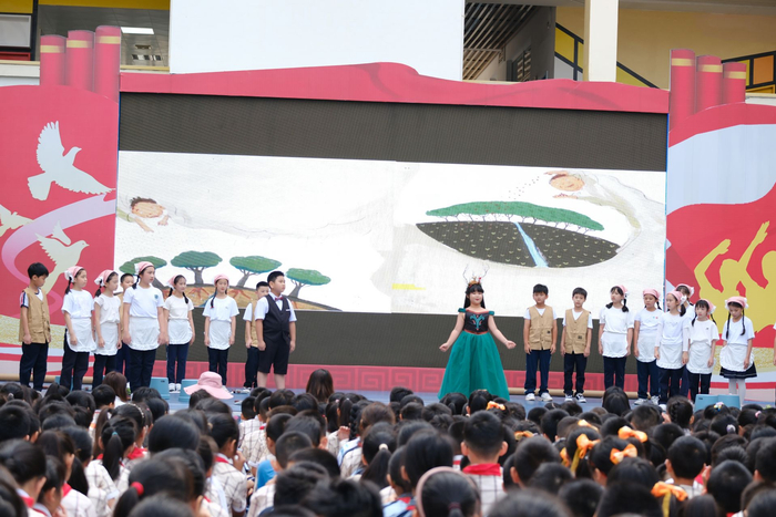 南宁市越秀路小学举办"世界地球日"主题活动 真人版舞台剧演绎"共护一