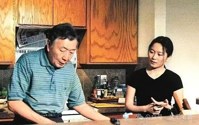 在过去二十年中,这位广受关注的华裔作家一直没有中文译本的著作问世.
