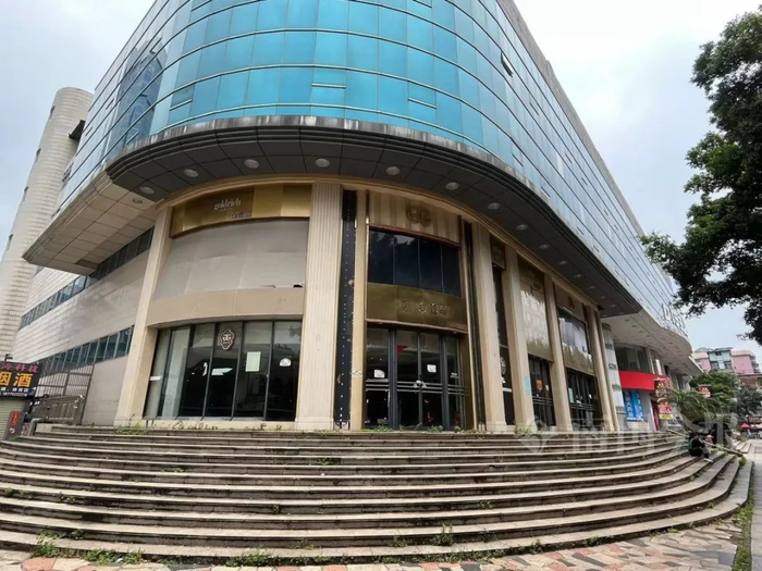 柳州市中心这座商场整体招租,引发集体回忆!网友纷纷支招