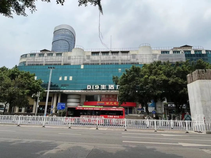 柳州市中心这座商场整体招租,引发集体回忆!网友纷纷支招