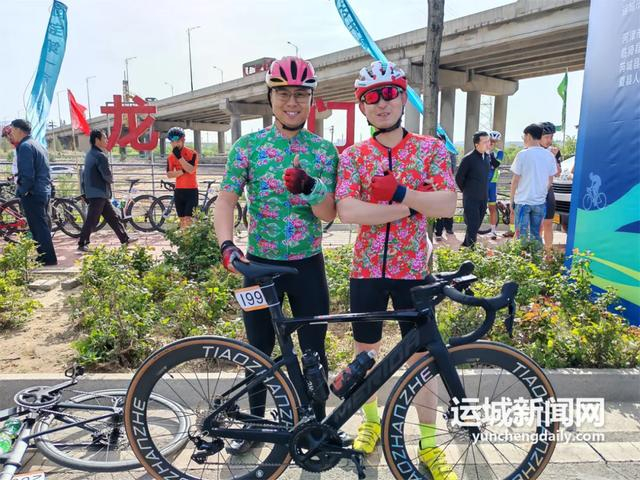 黄河一号旅游公路自行车公开赛燃爆河东