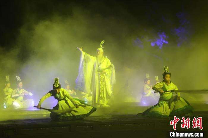 《寻梦龙虎山》实景演出火热 从陆地到河面全面展现龙虎山自然和人文