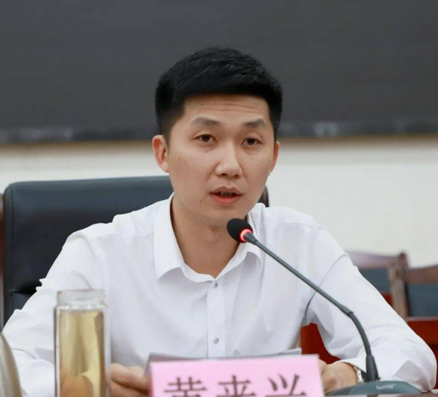 两名"80后"县长,任上被查|黄来兴|县长|邓强_新浪新闻