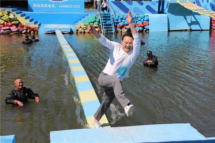 《快乐向前冲》:传承与创新中的快乐力量