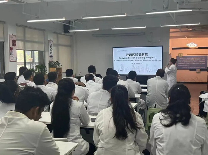 推进医学教育国际化!黔灵医院迎来首批留学实习医生