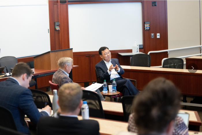 谢锋大使:中美对话合作必须双向互惠,不能只顾自身诉求