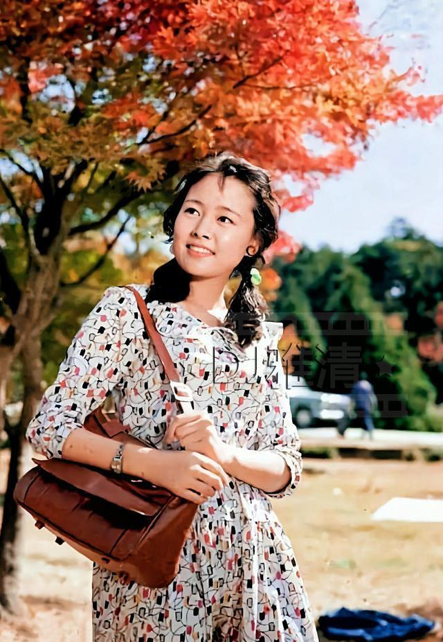 《春苗》49年 水昌伯离世20年 阿芳嫂如今93岁 英俊的男二号已被遗忘