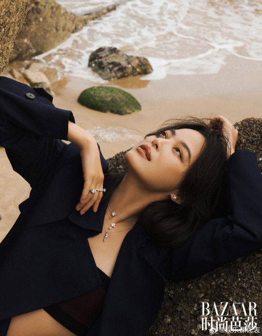 《时尚芭莎》发布@辛芷蕾 五月刊封面大片